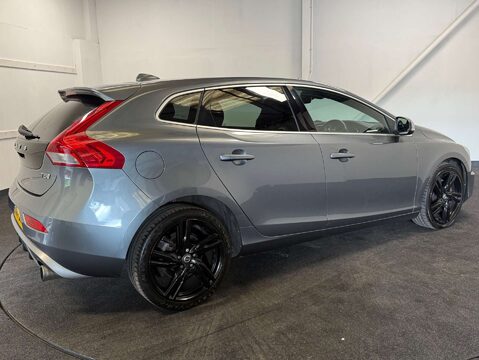 Volvo V40 2.0 V40 R-Design Pro T5 Auto 5dr 5