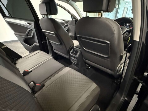 Volkswagen Tiguan 1.4 Tiguan SE TSi 5dr 38