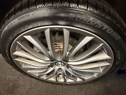 Alfa Romeo Giulietta 1.4 Giulietta Collezione MultiAir TB 5dr 34
