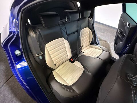Alfa Romeo Giulietta 1.4 Giulietta Collezione MultiAir TB 5dr 31