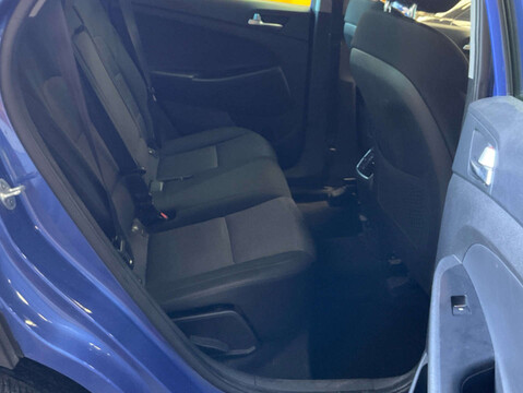 Hyundai TUCSON 1.6 Tucson SE Nav TGDi 2WD Semi-Auto 5dr 8