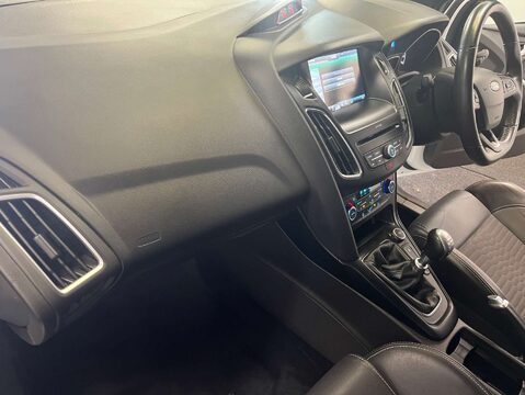 Ford Focus 2.0 Focus ST-2 T 5dr 47