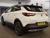 Vauxhall Grandland X 1.2 Grandland X Griffin T 5dr 3