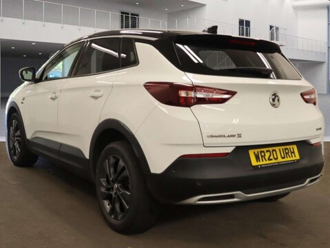 Vauxhall Grandland X 1.2 Grandland X Griffin T 5dr 3