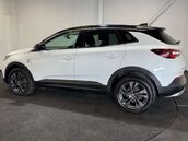 Vauxhall Grandland X 1.2 Grandland X Griffin T 5dr 3
