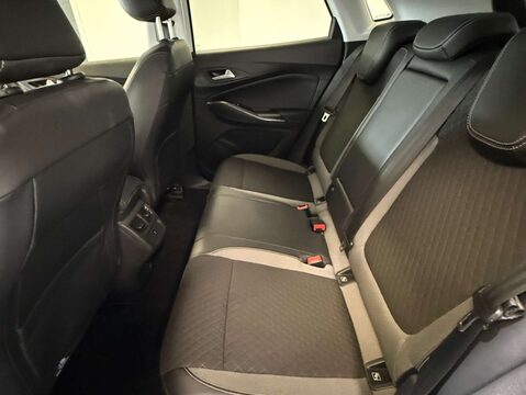 Vauxhall Grandland X 1.2 Grandland X Griffin T 5dr 41