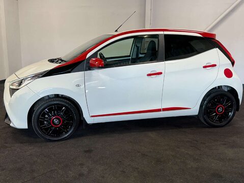 Toyota Aygo 1.0 Aygo X-Trend TSS VVT-i 5dr 3