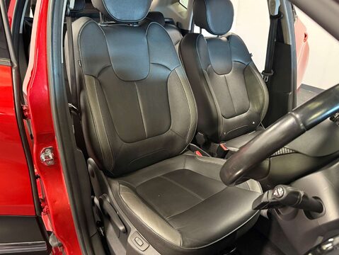 Renault Captur 1.5 Captur Signature Nav dCi Auto 5dr 33
