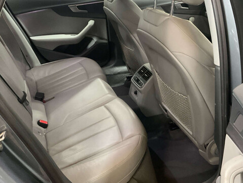 Audi A4 2.0 A4 Sport TFSI S-Tronic Auto 5dr 8