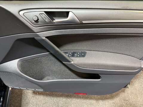 Volkswagen Golf 2.0 Golf GTD TDI Semi-Auto 5dr 15