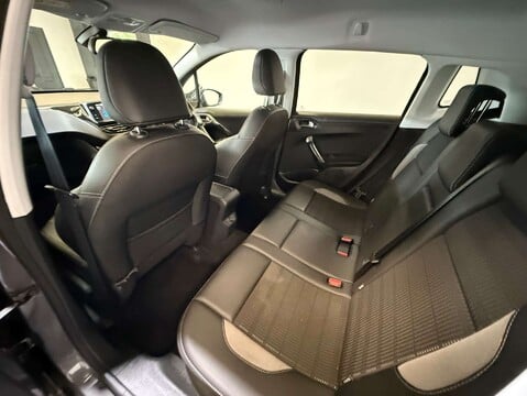 Peugeot 2008 1.2 2008 Allure S/S Semi-Auto 5dr 37