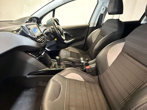 Peugeot 2008 1.2 2008 Allure S/S Semi-Auto 5dr 40