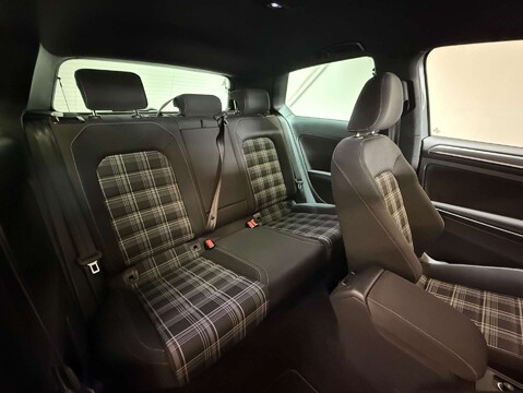 Volkswagen Golf 2.0 Golf GTD TDI Semi-Auto 3dr 30