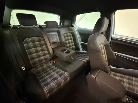 Volkswagen Golf 2.0 Golf GTD TDI Semi-Auto 3dr 31