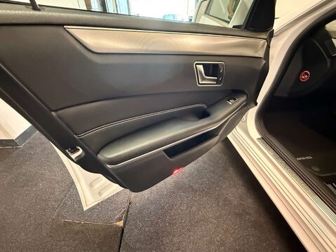 Mercedes-Benz E Class 2.1 E220 AMG Line Bluetec Auto 5dr 49
