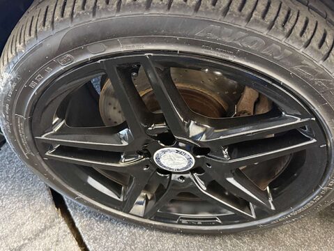Mercedes-Benz E Class 2.1 E220 AMG Line Bluetec Auto 5dr 55