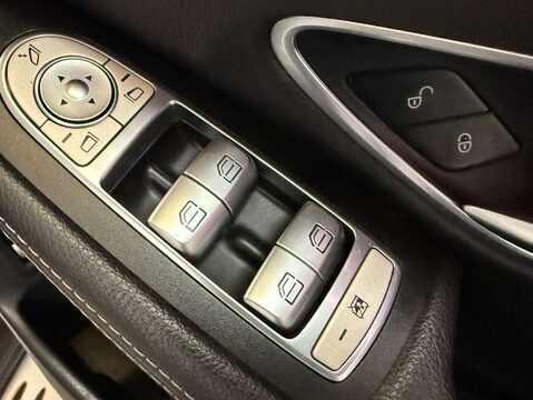 Mercedes-Benz GLC 2.1 GLC 220 D 4Matic AMG Line Premium Auto 4WD 5dr 12