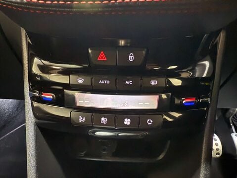 Peugeot 208 1.6 208 GTi Prestige THP 3dr 21