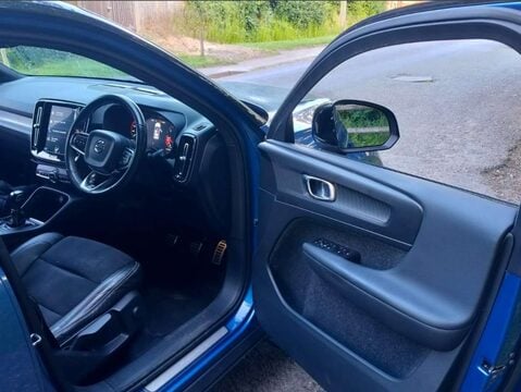 Volvo XC40 2.0 XC40 R-Design D3 5dr 5