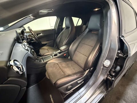 Mercedes-Benz GLA 2.1 GLA 220 AMG Line Executive D 4Matic Auto 4WD 5dr 40