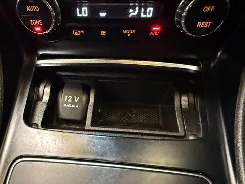 Mercedes-Benz GLA 2.1 GLA 220 AMG Line Executive D 4Matic Auto 4WD 5dr 26