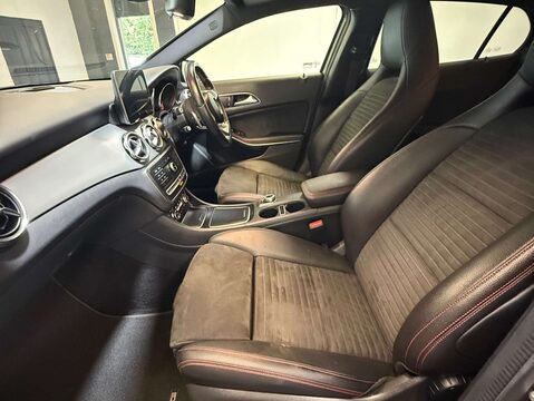 Mercedes-Benz GLA 2.1 GLA 220 AMG Line Executive D 4Matic Auto 4WD 5dr 41