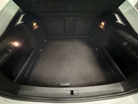 Skoda Superb 2.0 Superb Sportline TDI 5dr 38