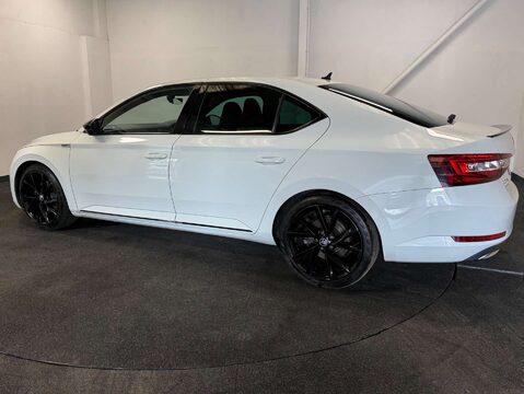 Skoda Superb 2.0 Superb Sportline TDI 5dr 3