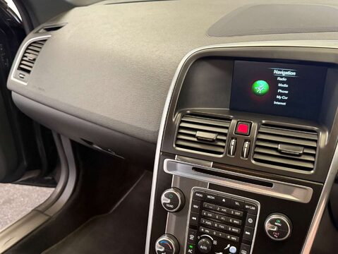Volvo XC60 2.4 XC60 R-Design Luxury Nav D5 AWD Auto 4WD 5dr 29