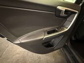 Volvo XC60 2.4 XC60 R-Design Luxury Nav D5 AWD Auto 4WD 5dr 48