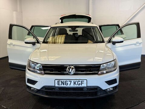 Volkswagen Tiguan 2.0 Tiguan SE Nav TDI BlueMotion Technology Semi-Auto 5dr 8