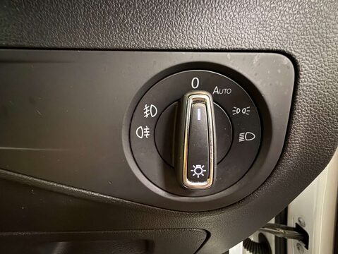 Volkswagen Tiguan 2.0 Tiguan SE Nav TDI BlueMotion Technology Semi-Auto 5dr 18