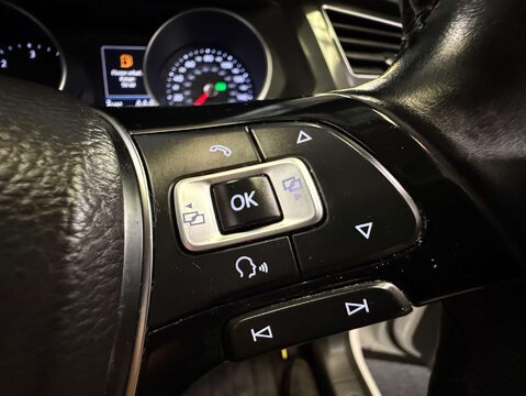 Volkswagen Tiguan 2.0 Tiguan SE Nav TDI BlueMotion Technology Semi-Auto 5dr 17