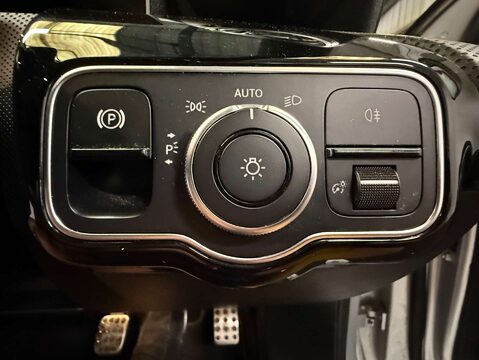Mercedes-Benz A Class 1.3 A 180 AMG Line Premium+ 5dr 18