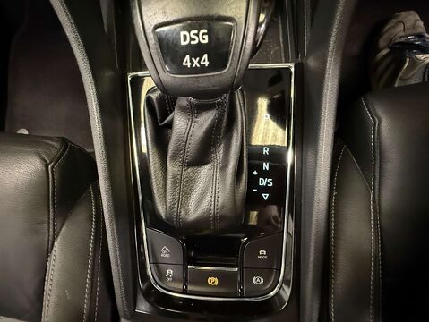 Skoda Karoq 2.0 Karoq Edition TDI SCR 4x4 DSG Auto 4WD 5dr 27