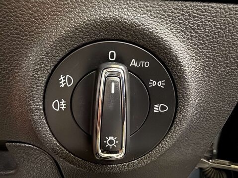 Skoda Karoq 2.0 Karoq Edition TDI SCR 4x4 DSG Auto 4WD 5dr 18