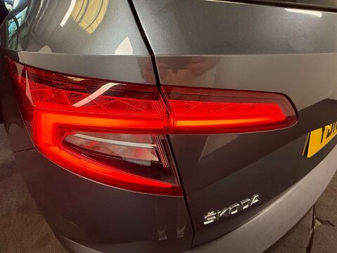 Skoda Karoq 2.0 Karoq Edition TDI SCR 4x4 DSG Auto 4WD 5dr 48
