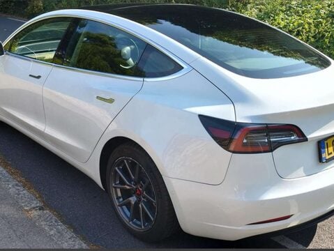 Tesla Model 3 Model 3 Standard-Range + 4dr 3