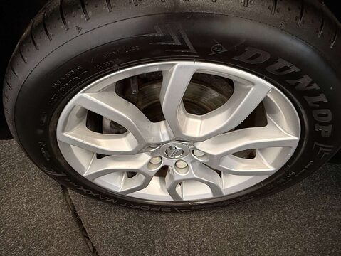 Volvo V40 1.5 V40 Cross Country Professional T3 Auto 5dr 39