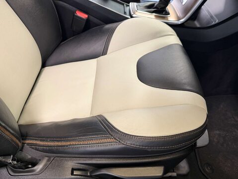 Volvo V40 1.5 V40 Cross Country Professional T3 Auto 5dr 13