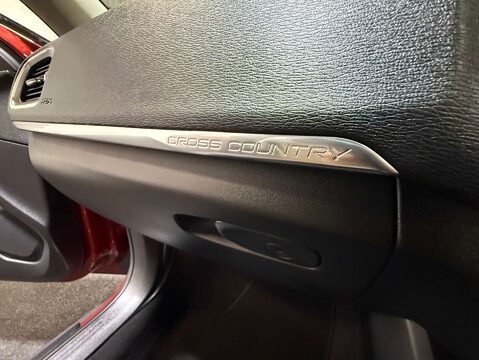 Volvo V40 1.5 V40 Cross Country Professional T3 Auto 5dr 32