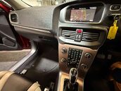 Volvo V40 1.5 V40 Cross Country Professional T3 Auto 5dr 25