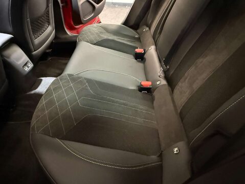 Peugeot 2008 2008 GT Premium EV 5dr 53