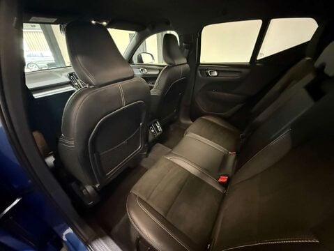 Volvo XC40 2.0 XC40 R-Design D3 5dr 39