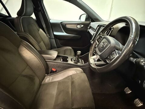 Volvo XC40 2.0 XC40 R-Design D3 5dr 15