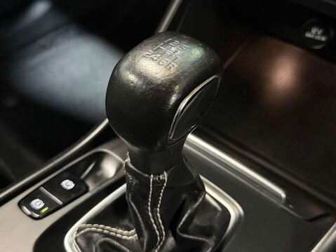 Volvo XC40 2.0 XC40 R-Design D3 5dr 25