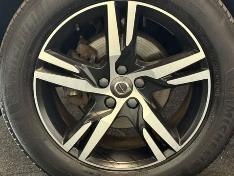 Volvo XC40 2.0 XC40 R-Design D3 5dr 43