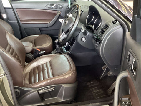 Skoda Yeti 1.4 Yeti Outdoor Laurin & Klement TSi 4x4 4WD 5dr 8