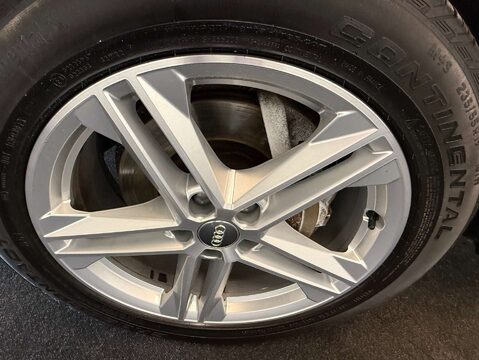 Audi Q5 2.0 Q5 S Line 40 TDI Quattro S-Tronic Auto 4WD 5dr 67