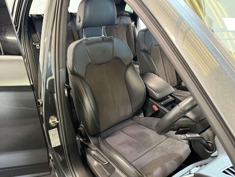 Audi Q5 2.0 Q5 S Line 40 TDI Quattro S-Tronic Auto 4WD 5dr 12